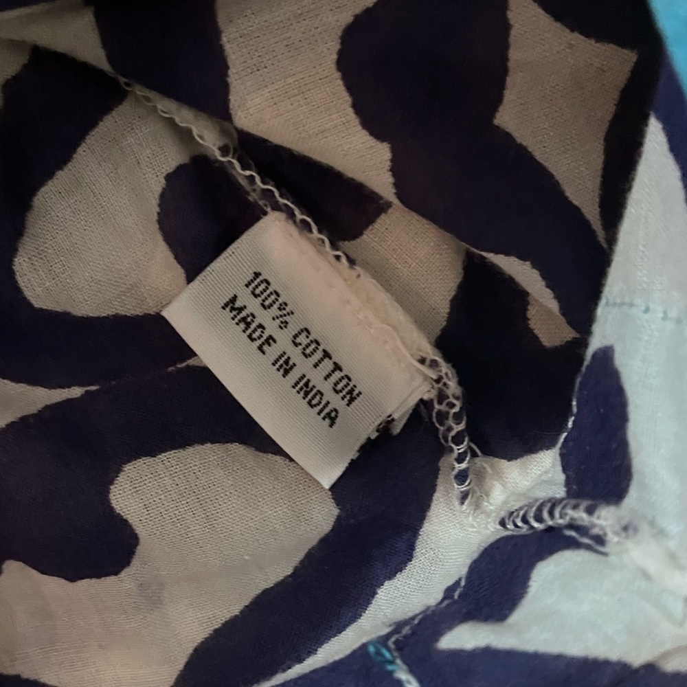 • Roller Rabbit Popover Split Neck Tunic, Cover-up Top | Medium • - Picture 4 of 5